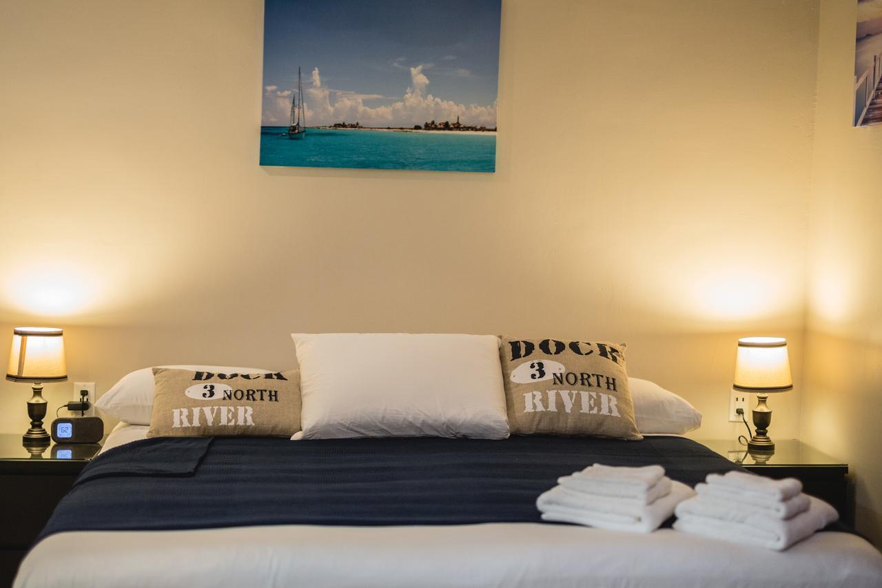 The Pier Beach Inn & Suites วิลเลมสตัด ภายนอก รูปภาพ