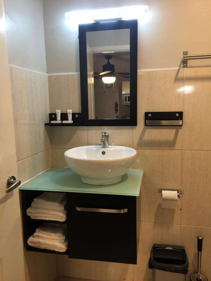 The Pier Beach Inn & Suites วิลเลมสตัด ภายนอก รูปภาพ